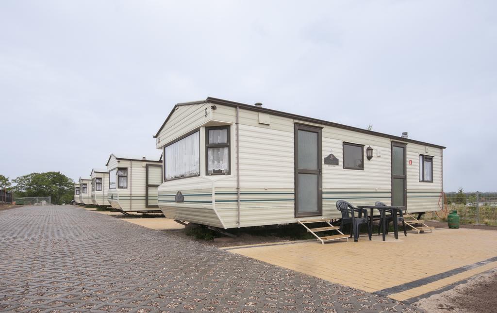 Cuma Camp Villa Sarbinowo Exterior foto
