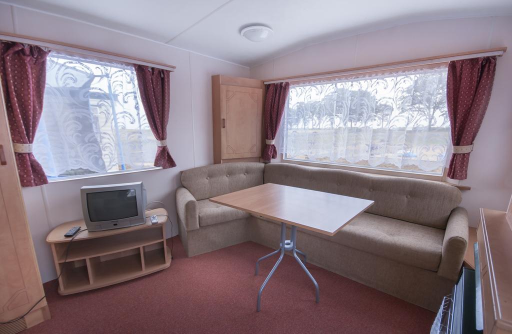 Cuma Camp Villa Sarbinowo Exterior foto